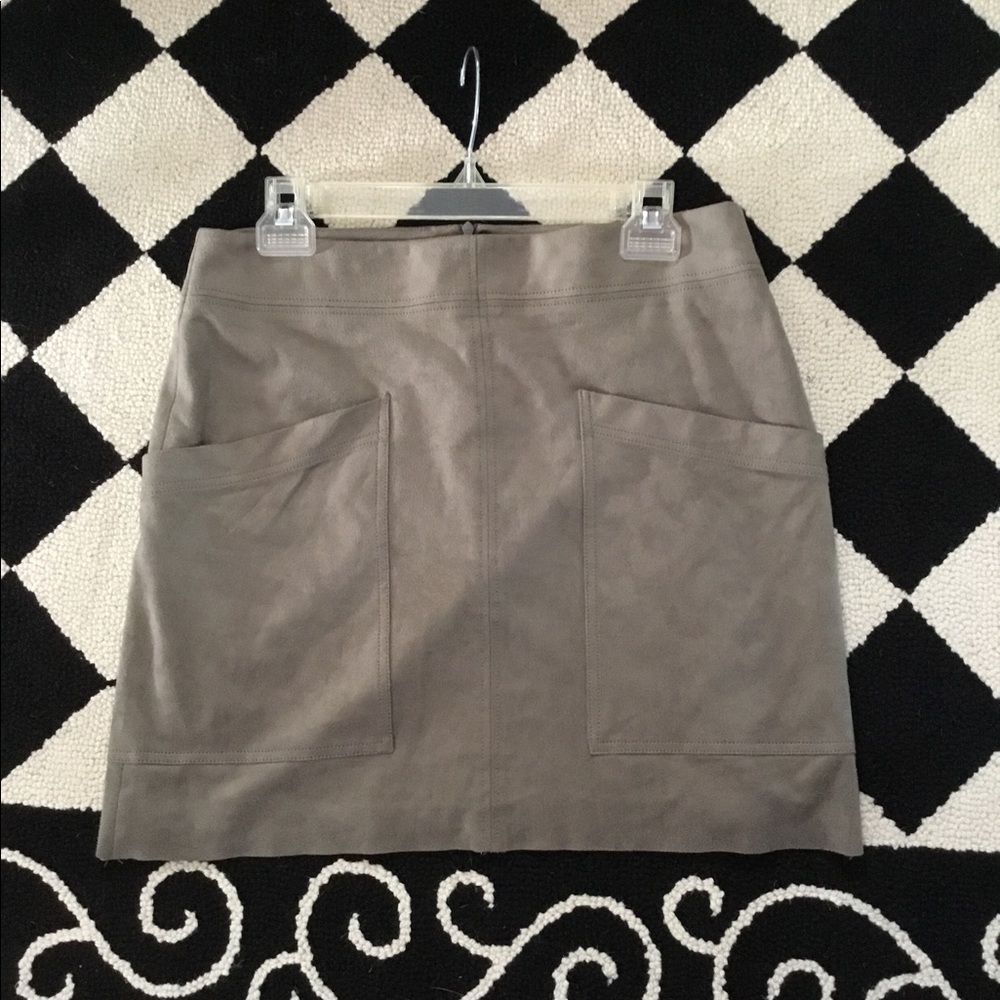 Bandolera Olive faux suede skirt sm-med